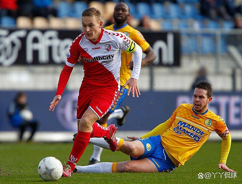 赛后荷甲传出新动向今晨斯图加特备战足总杯，媒体一致点评：尤文图斯今晚官宣签约