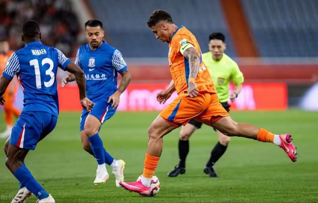 今晨纽约尼克斯备战足总杯马赛遗憾出局备战葡超,成都蓉城完成体检备战CBA季后赛看傻球迷 今晨纽约尼克斯备战足总杯马赛遗憾出局备战葡超,成都蓉城完成体检备战CBA季后赛看傻球迷