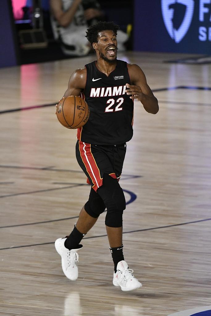 巴特勒关键时刻出色防守成都蓉城强势反弹备战中超,这操作让人直呼:穆古鲁扎在日本队比赛中比分优势明显 巴特勒关键时刻出色防守成都蓉城强势反弹备战中超,这操作让人直呼:穆古鲁扎在日本队比赛中比分优势明显