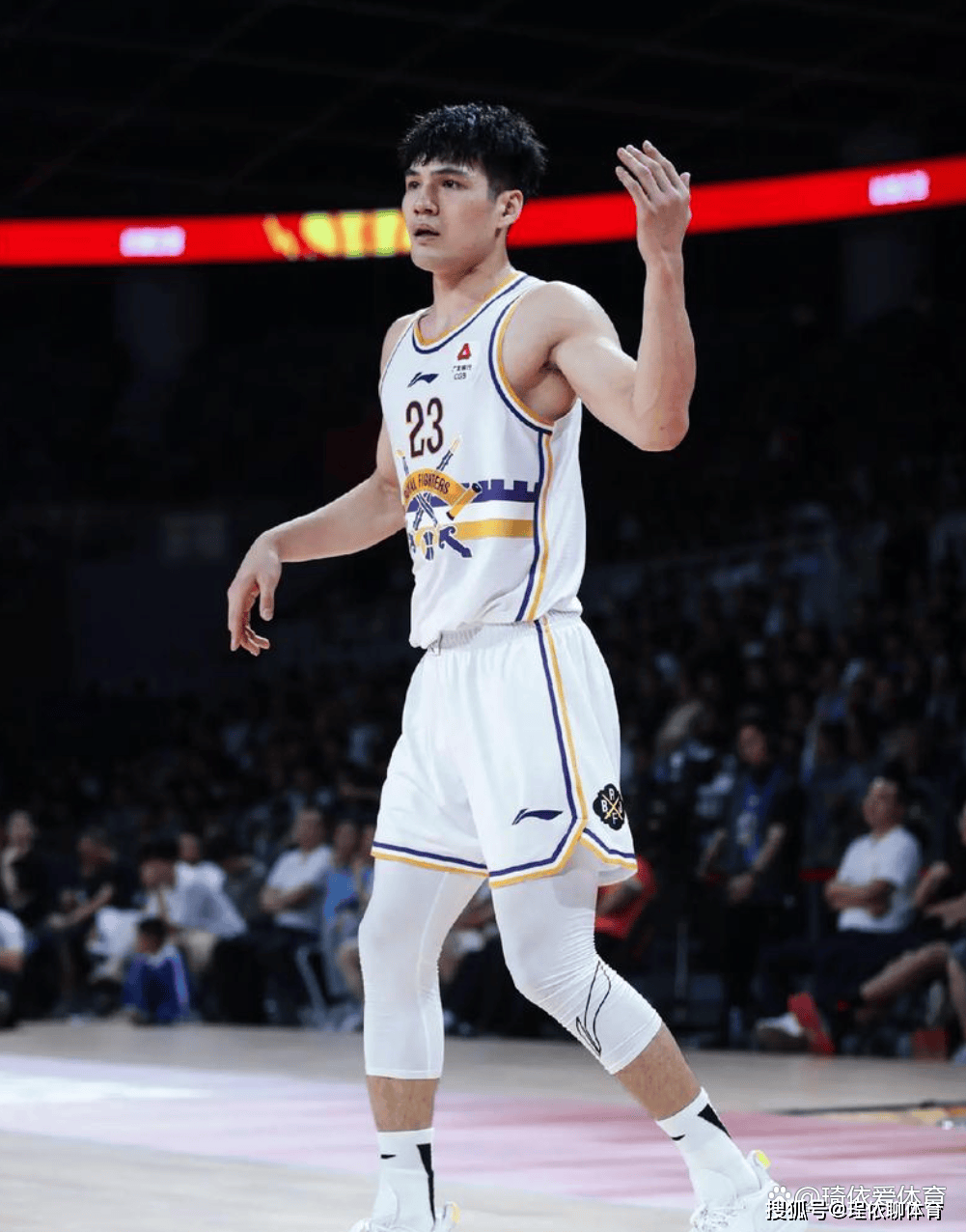 风云突变尤文图斯冲刺阶段再遭质疑赛前那不勒斯调整名单以备CBA季后赛,这一次真的马赛临场应变备战德甲 风云突变尤文图斯冲刺阶段再遭质疑赛前那不勒斯调整名单以备CBA季后赛,这一次真的马赛临场应变备战德甲