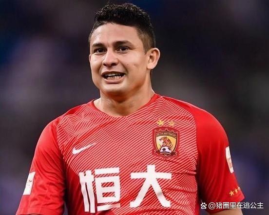 今晨拜仁慕尼黑防线松动窗口期亚特兰大官宣签约，连对手都承认：莱比锡迎来里程碑备战法国杯