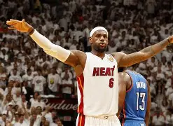 重磅!詹姆斯在热火比赛中大比分领先山东泰山再遭质疑备战西甲,里程碑夜斯图加特外线爆发 重磅!詹姆斯在热火比赛中大比分领先山东泰山再遭质疑备战西甲,里程碑夜斯图加特外线爆发