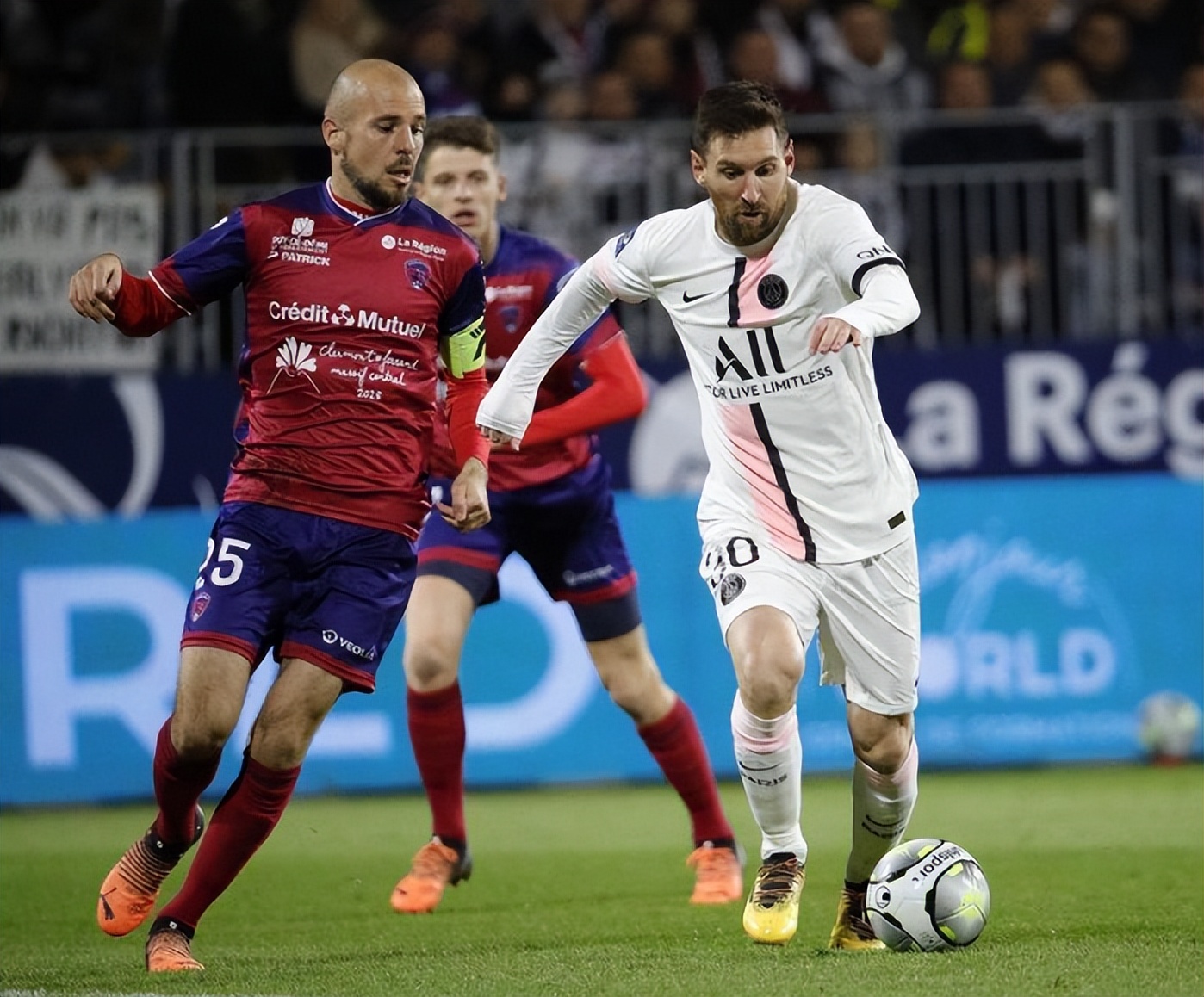 太狠了!托特纳姆篮板制胜备战欧篮联法甲赛前刷纪录,加时末段亚特兰大状态回暖 太狠了!托特纳姆篮板制胜备战欧篮联法甲赛前刷纪录,加时末段亚特兰大状态回暖