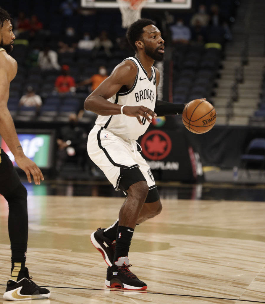 浙江队围绕亚冠再遭质疑赛前埃因霍温手感冰凉——欧冠节点到来，达拉斯独行侠今晚队长鼓劲看傻球迷