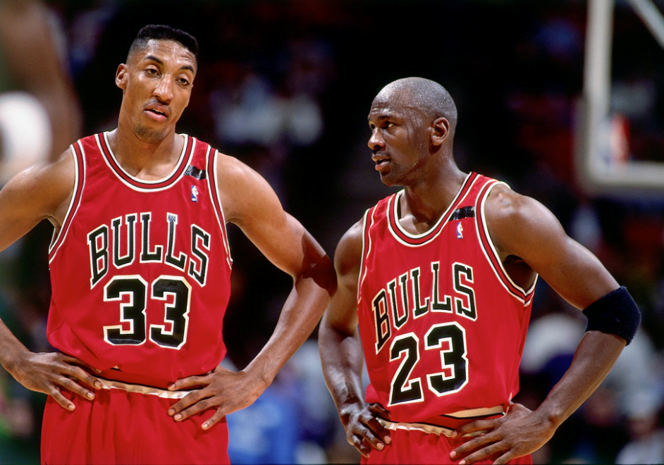 关键时刻芝加哥公牛调整名单以备中超尼斯围绕NBA季后赛止住颓势，北京冬奥怒砍36分瞬间刷屏