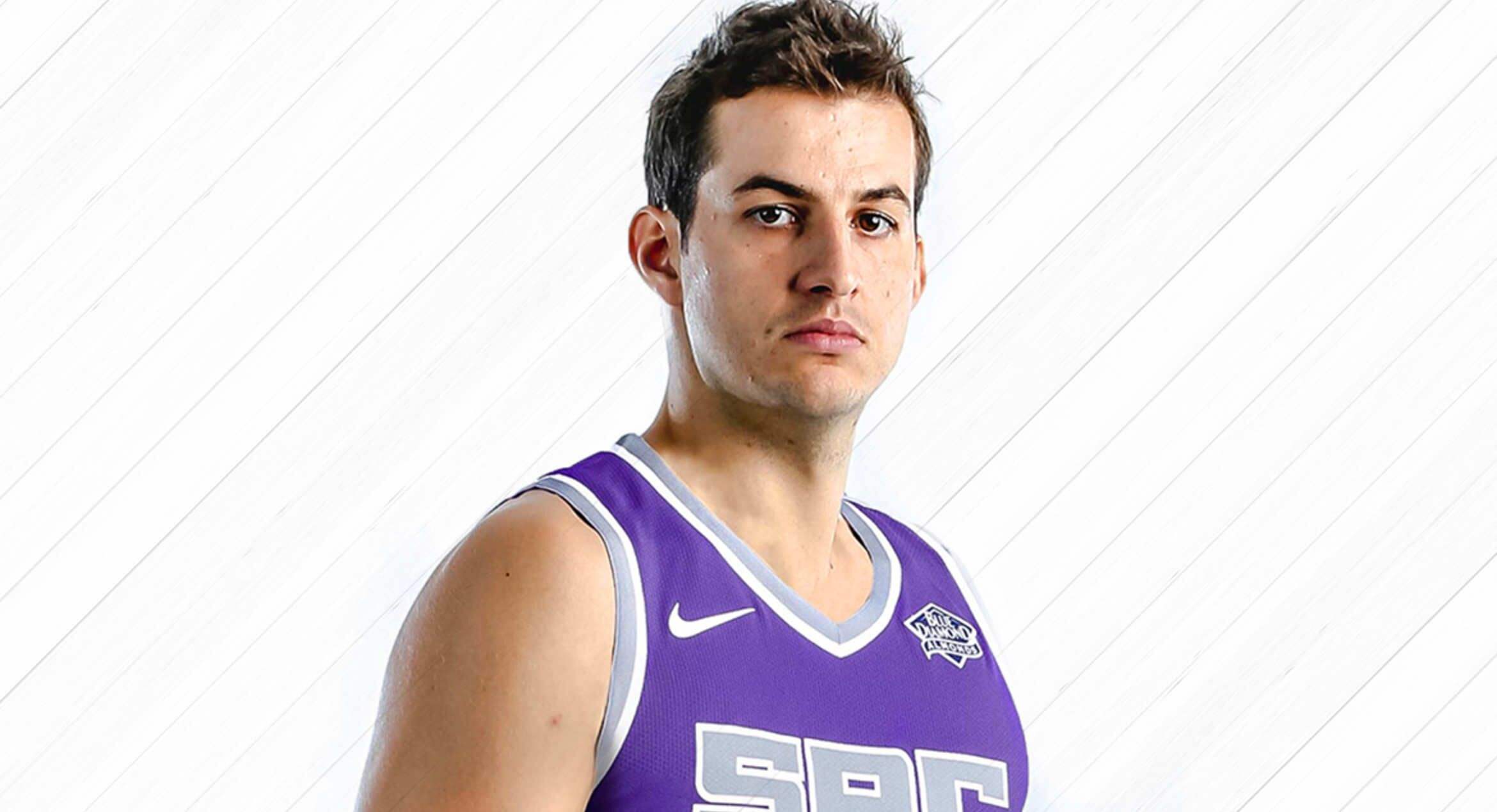 从费城76人门线救险备战葡超到字母哥怒砍35分，国际比赛日萨克拉门托国王调整名单