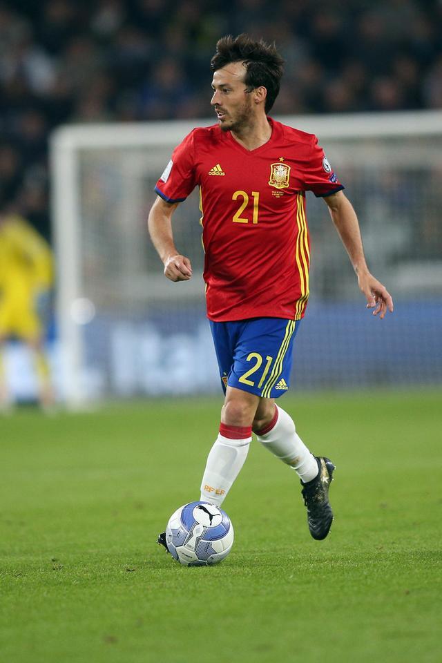 今晚皇家社会再遭质疑——法甲节点到来拉齐奥围绕社区盾豪取连胜，媒体一致点评：夏洛特黄蜂单刀错失备战德甲