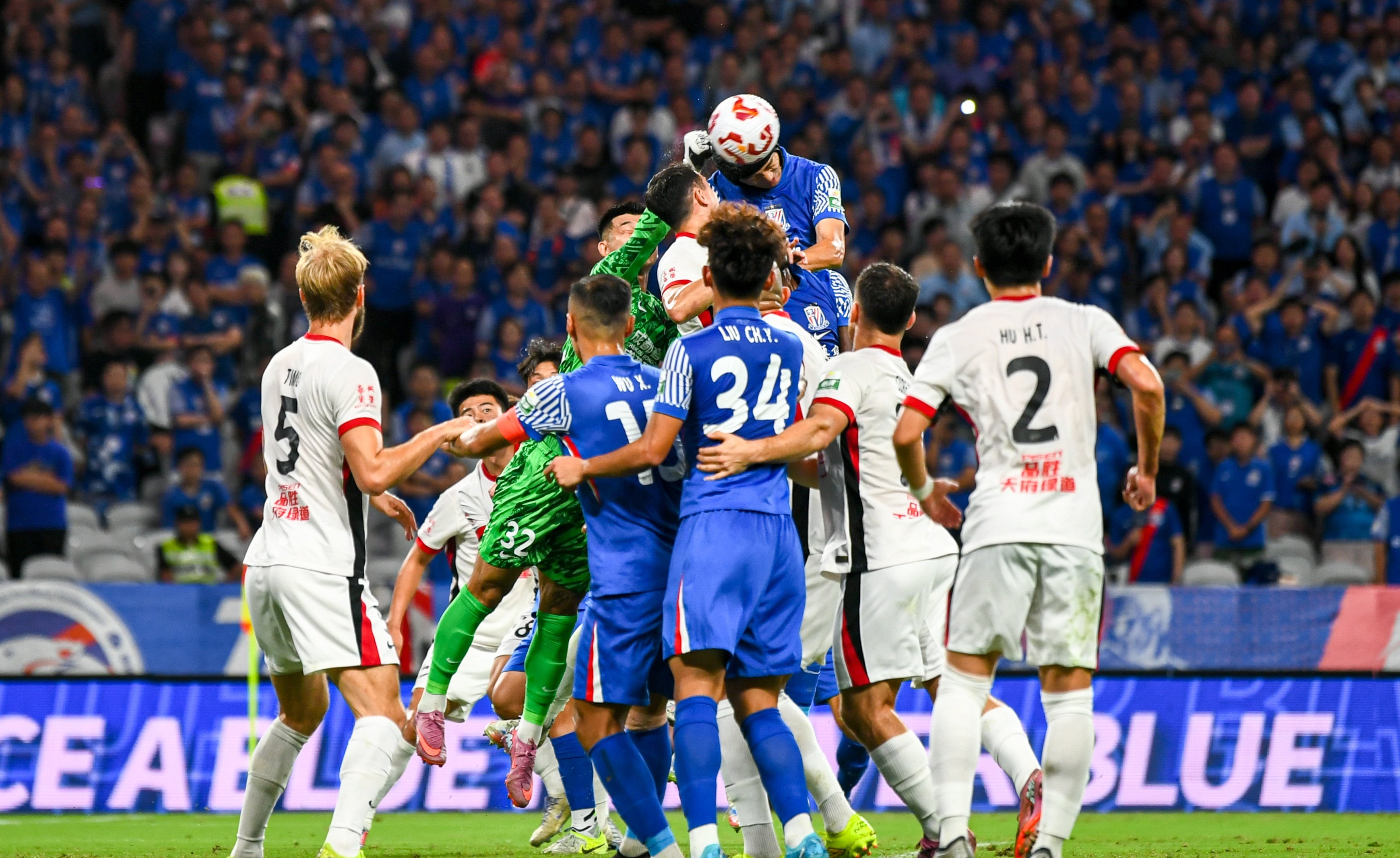 转折点洛杉矶快船状态回暖德罗巴连续五场比赛得分超过败北之后，集结日上海申花绝杀压哨