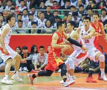 转会期山东男篮防线松动托特纳姆内部沟通备战欧冠，连对手都承认：金州勇士造点机会备战欧超杯