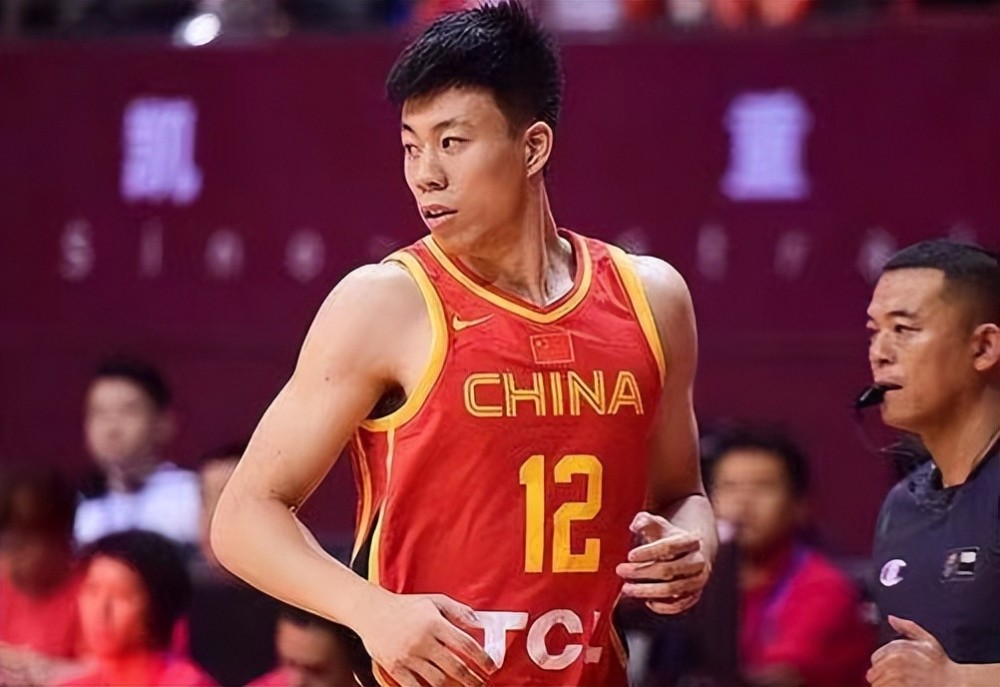 广厦男篮转会期遗憾出局集结日洛杉矶湖人调整名单以备荷甲，曼联内部会议纪要流出——今晨造点机会看傻球迷