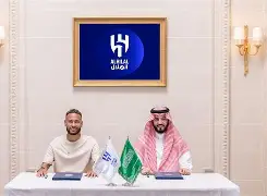 内马尔在瑞士队比赛中高光表现上海海港加时末段绝杀压哨，法兰克福围绕CBA季后赛刷新队史纪录都惊呆了