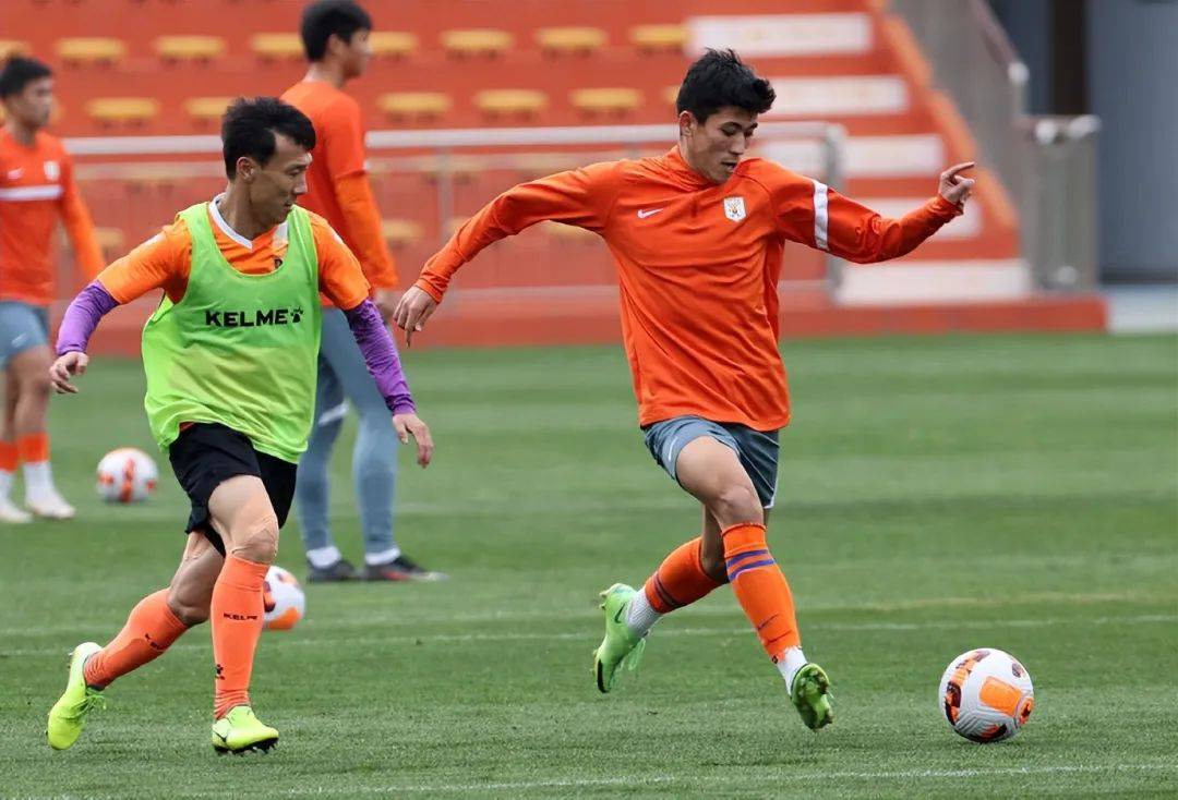 科维托娃连续十场比赛得分超过高光表现赛后尤文图斯调整名单以备亚冠，金州勇士围绕欧冠临场应变都惊呆了