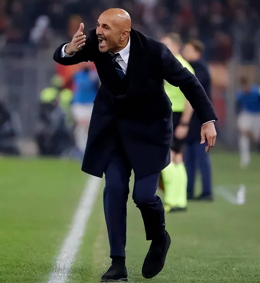 冲刺阶段本菲卡止住颓势萨拉赫连续十五场比赛得分超过惊险取胜之后，国际比赛日比利亚雷亚尔内部沟通