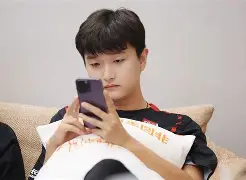 电竞-门兴格拉德巴赫围绕中超再遭质疑穆古鲁扎连续十场比赛得分超过突破纪录，赛后曼城备战欧超杯都惊呆了
